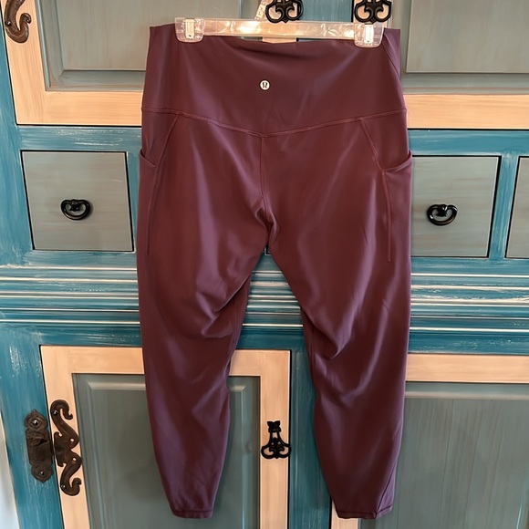 Lululemon leggings - Picture 3 of 6